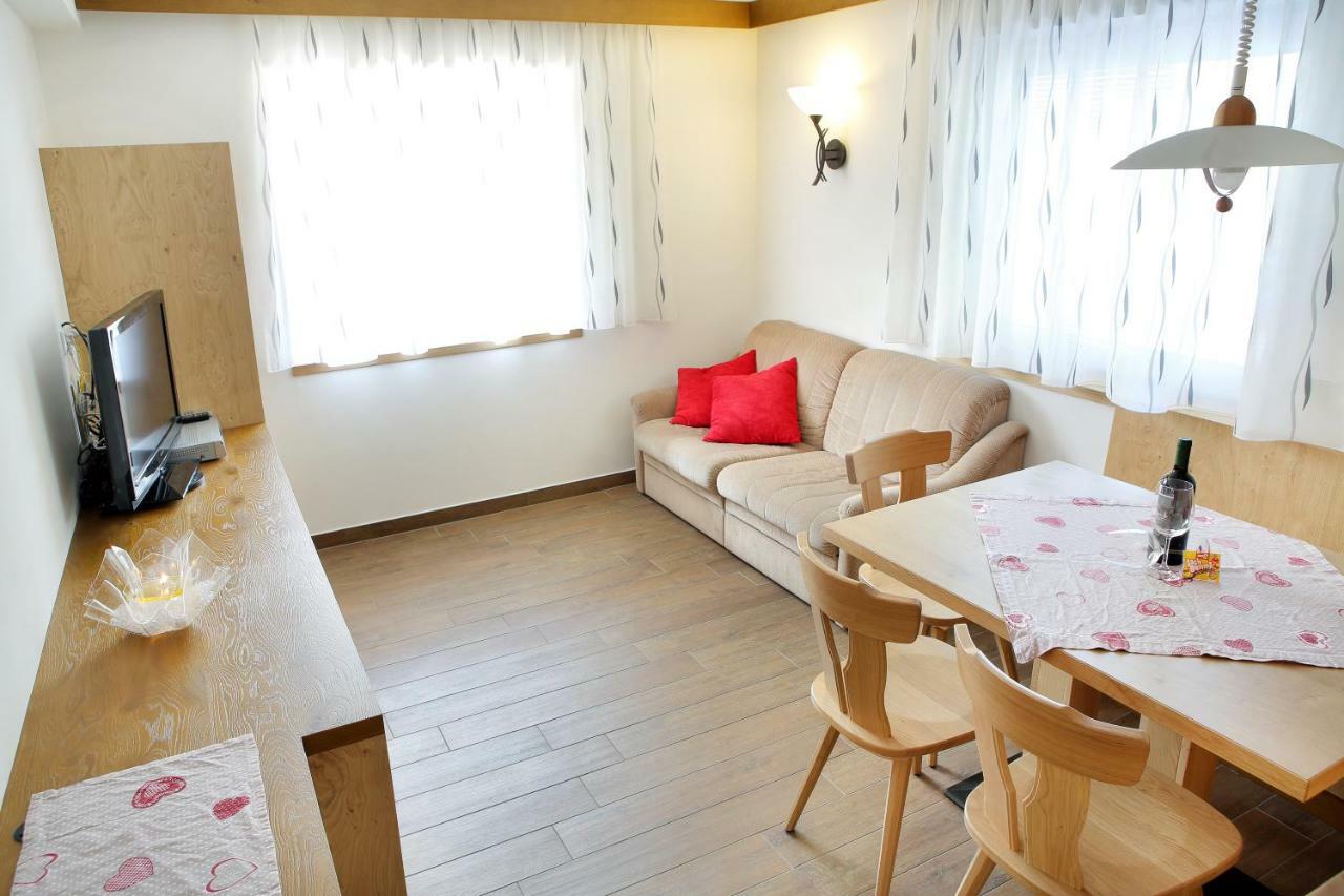 Apartment Kristyn 오르띠세이 외부 사진